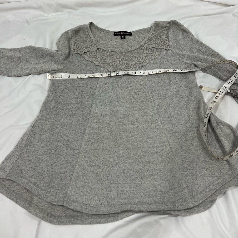 Almost Famous gray flared long sleeve lace neck line top size XL (3x$15) - Picture 4 of 8